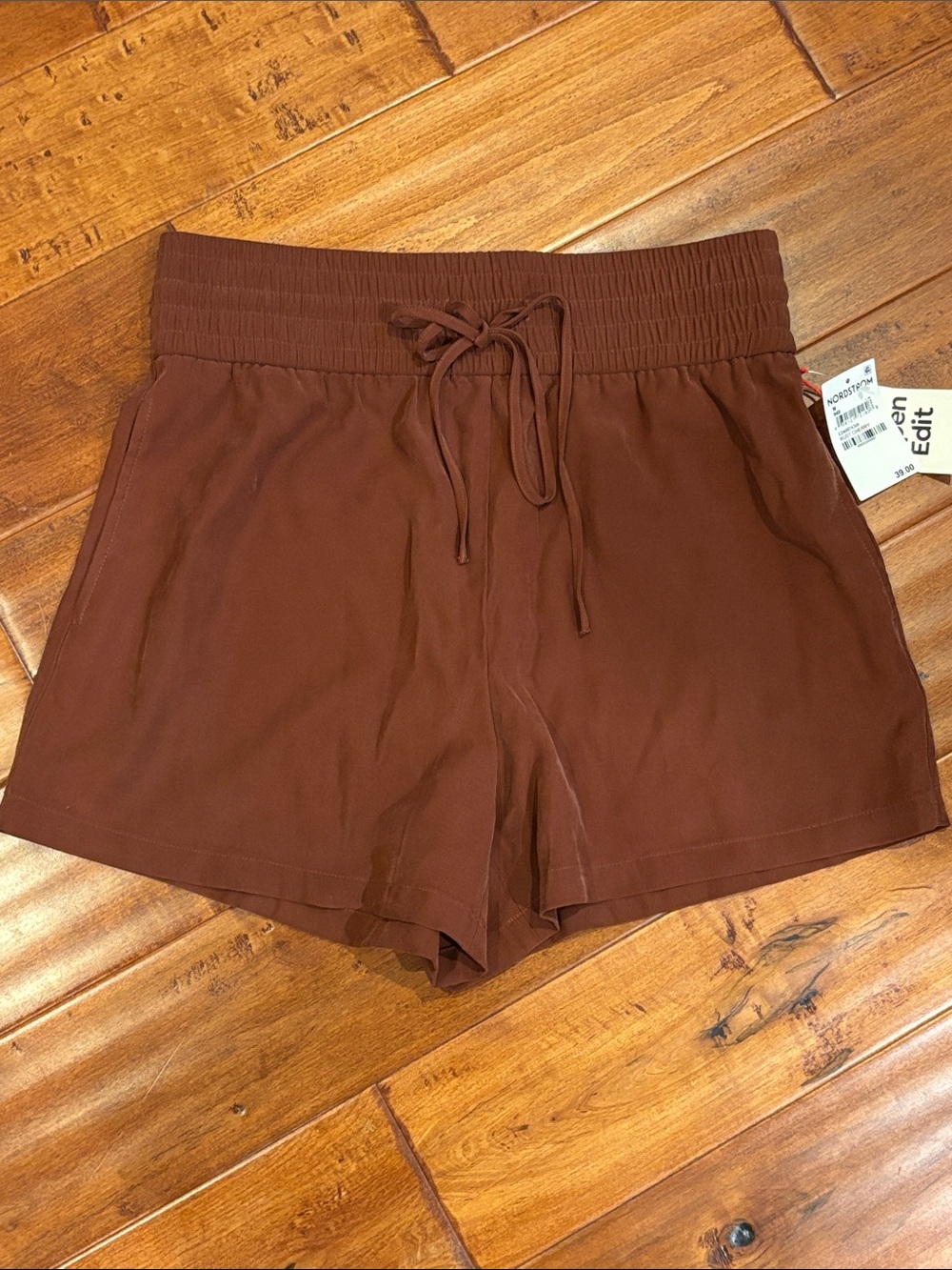 NWT Open Edit High Rise Drawstring Shorts Rusty Cherry Size M